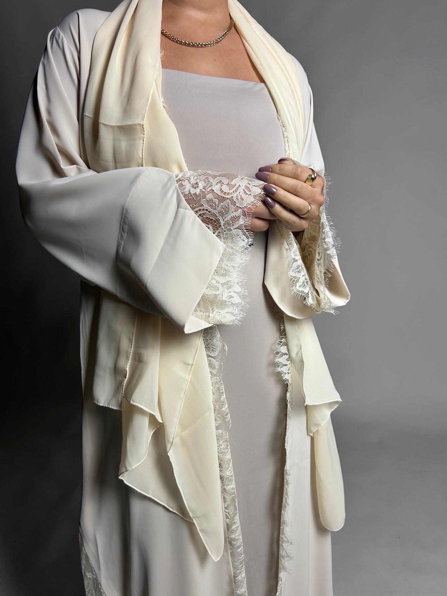 Cream split sleeve abaya with lace