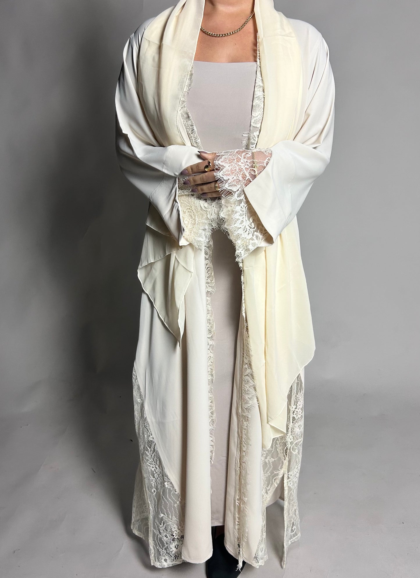 Cream split sleeve abaya with lace