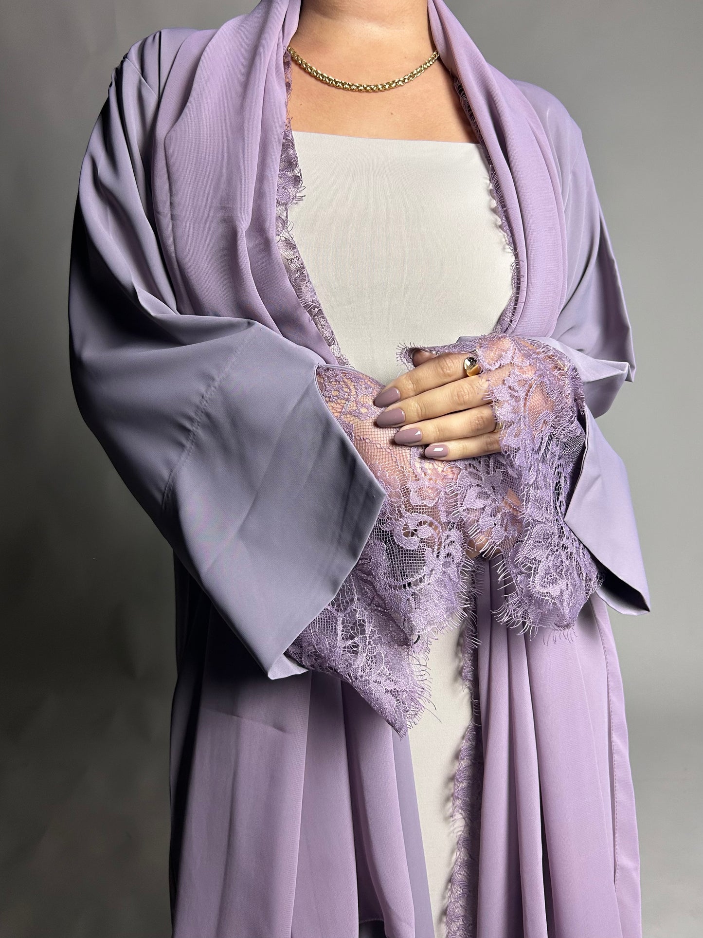 Lilac split sleeve abaya with lace